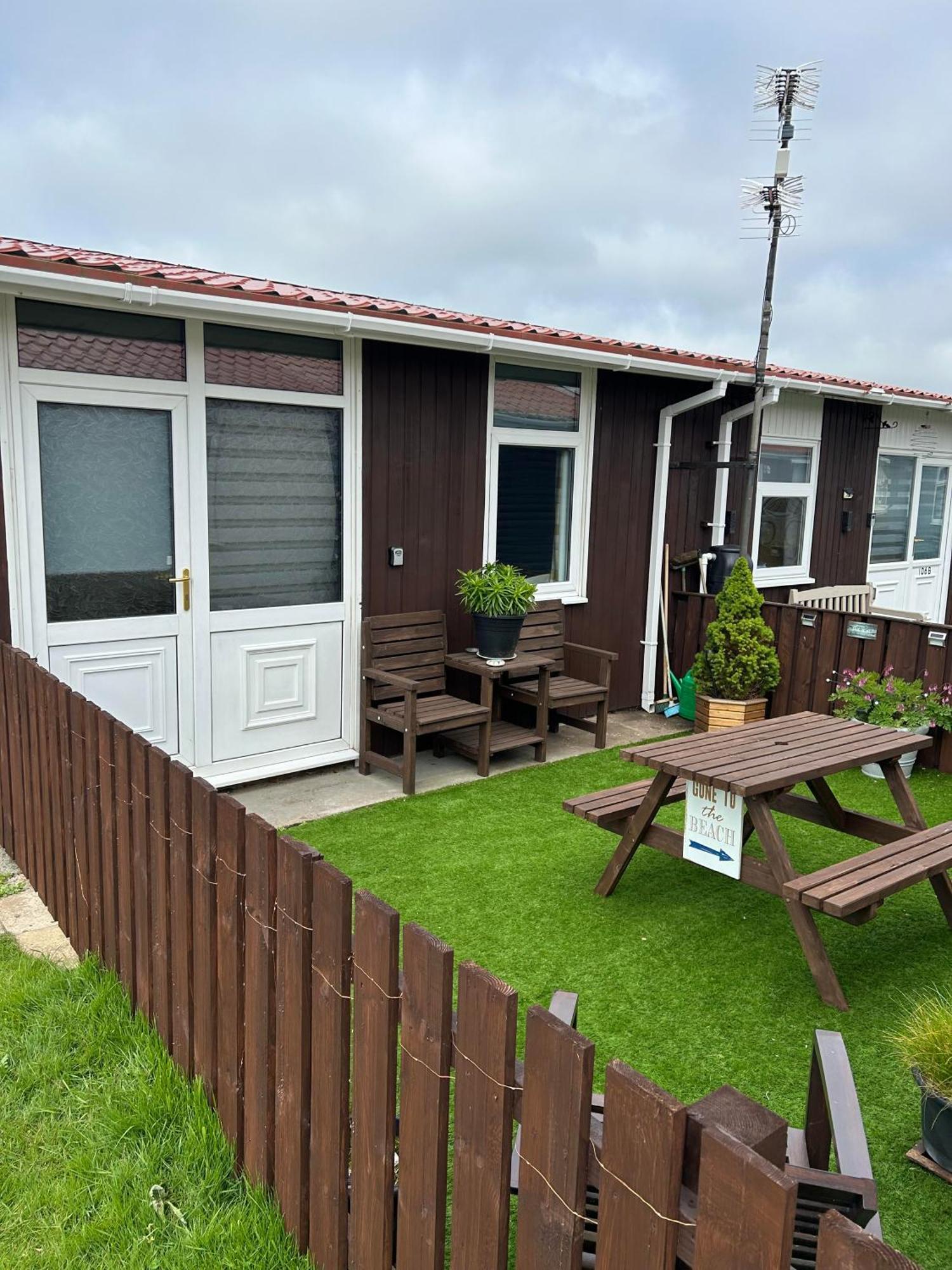 Cozy Seaside Chalet In Bridlington Ngoại thất bức ảnh